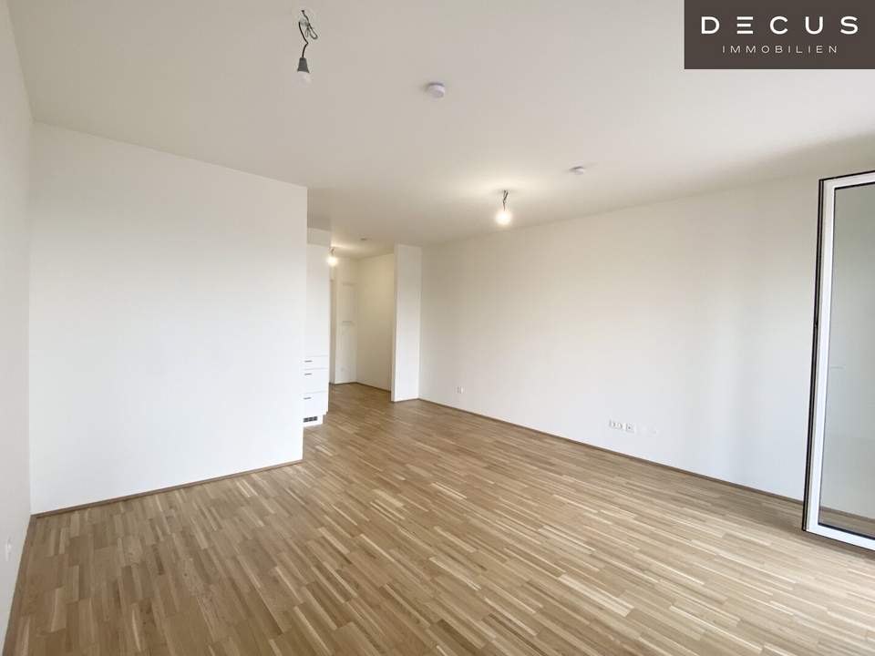 | AB SOFORT | 1 ZIMMER | ASPERNSTRASSE U2 | NEUBAU | SMARTES WOHNEN | BALKON