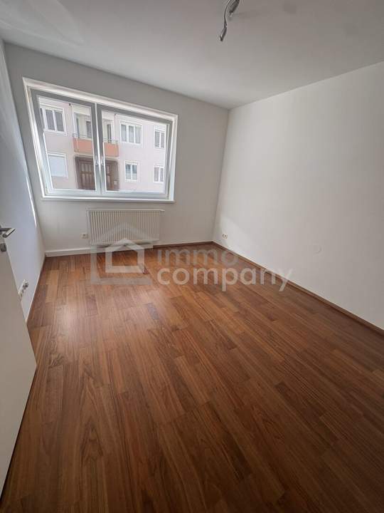 Anleger aufgepasst: 2-Zimmerwohnung mit sonnigem Balkon nahe Uni und Klinik