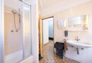 Attraktive Gewerbeimmobilie mit Produktionshalle, Lagerflächen und Photovoltaikanlage