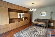 Wels / Neustadt: Ãlteres Wohnhaus nÃ€he Krankenhaus in Toplage!