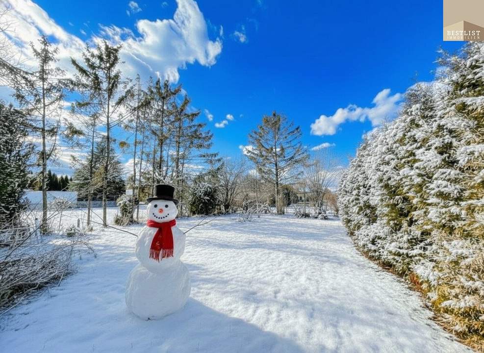 Großzügiges Mehrfamiliengrundstück – Raum für Ihre Zukunft!