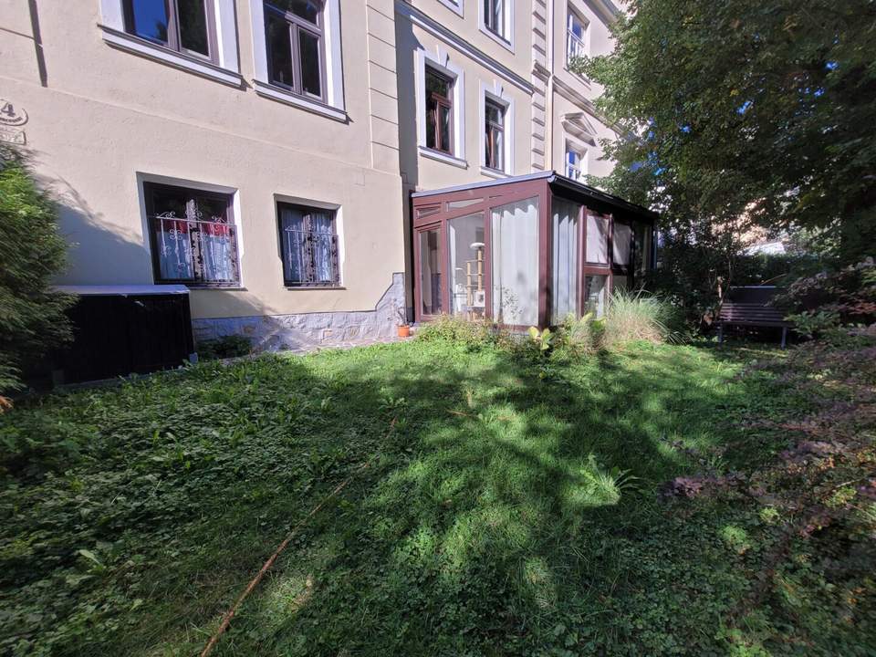 Ruhiges Gartenapartment mit Wintergarten