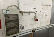 Vielseitiges Gewerbeobjekt, Hallen, Lager, Freifläche.