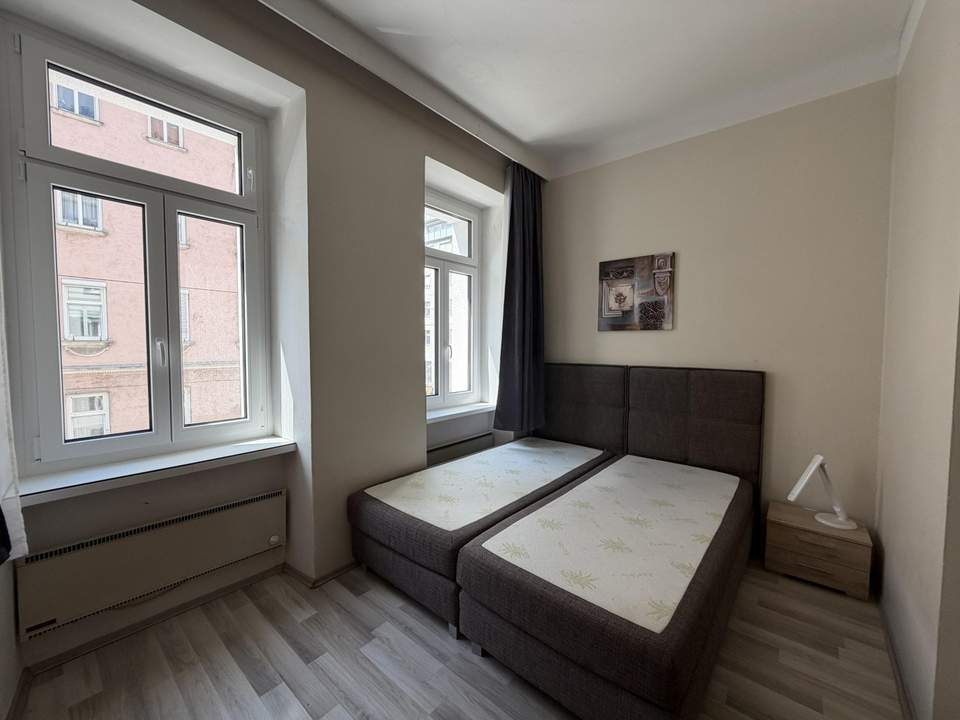 Kompakte Eigentumswohnung mit Potenzial im sanierten Wohnhaus in 1100 Wien