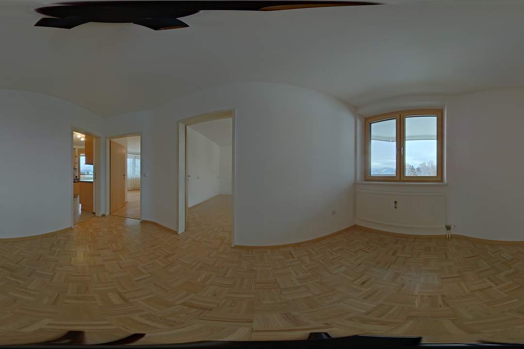 Helle 3-Zimmer-Wohnung mit zwei Loggien – Ost- und West-Ausrichtung