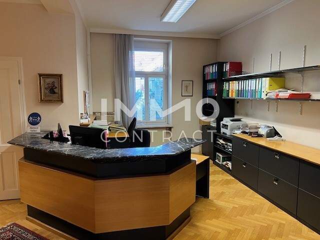 REPRÄSENTATIVE RÄUMLICHKEITEN FÜR BÜRO ODER KANZLEI AB SOFORT IN DER KLOSTERWIESGASSE ZU VERMIETEN