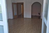Sehr schöne 3 Zimmerwohnung mit Balkon - Bahnhofsnähe