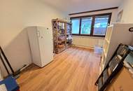 Ruhig und sonnig wohnen: Reihenmittelhaus mit Carport in zentraler Lage!