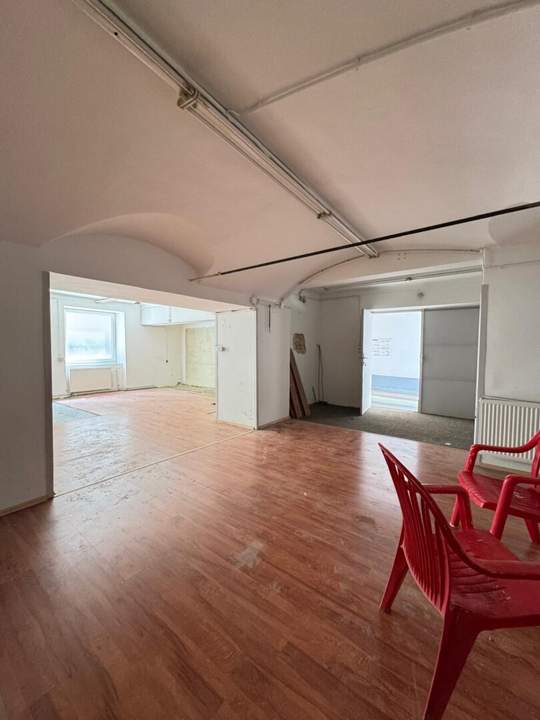 Zentrale Büro oder Lagerfläche mit optionalem Archivraum in ruhiger Lage des 4. Bezirks