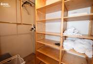Gepflegte Dachgeschoss Maisonette Wohnung in Augarten Nähe