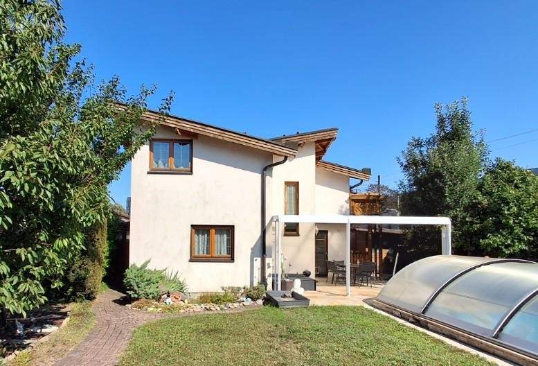 "Kleingartenvilla mit Pool und Parkplatz - KGV Ruthnergasse"