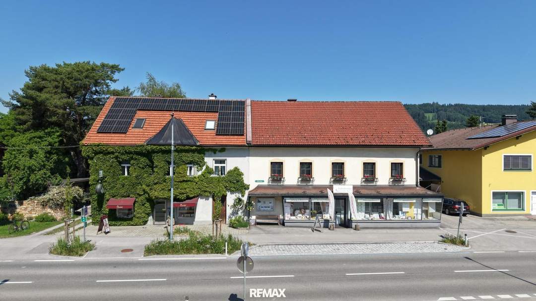 Beste Sichtbarkeit im Zentrum von Scharnstein!