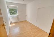 Neuer Preis - Ruhig gelegenes Haus mit zwei separaten Wohnungen