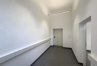 Neu saniertes Geschäftslokal, unbefristet // Newly renovated business premises, unlimited rent //