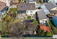 Saniertes Einfamilienhaus mit großem Garten in sehr guter Lage und ausgezeichneter Infrastruktur.