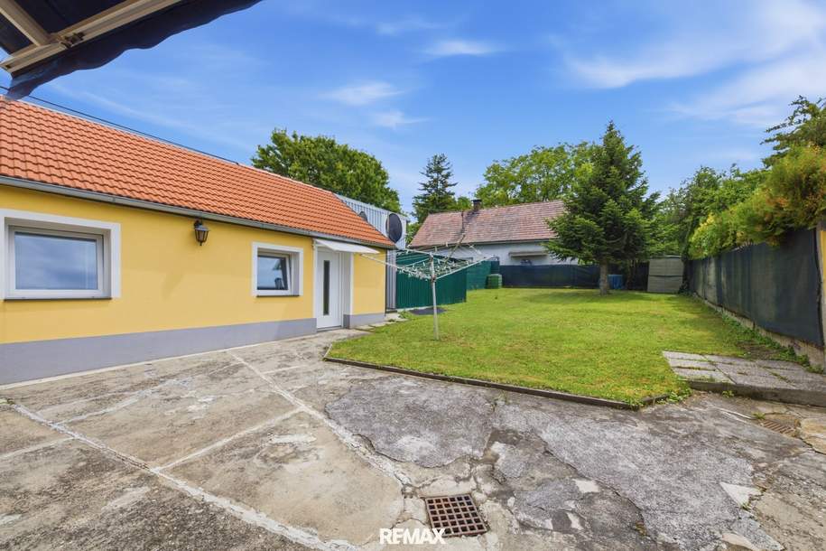 Ihr perfekter Hauptwohnsitz oder Ihr privates Wochenenddomizil!, Haus-kauf, 159.000,€, 2014 Hollabrunn