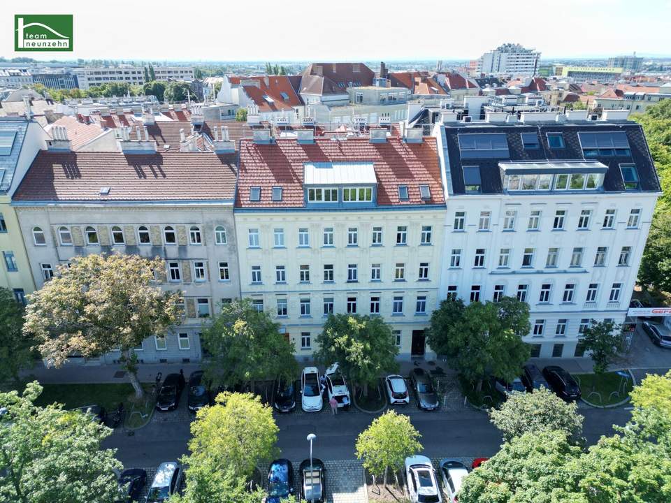 Lichtdurchflutete Dachgeschosswohnung mit Dachterrasse – Nähe Bahnhof Meidling - JETZT ANFRAGEN