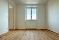 Tolle Raumaufteilung und keine Schrägen: 4 Zimmer DG-Wohnung mit Terrasse