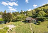 Mehrgenerationenhaus | vier Grundstücke, ca. 2.117 m² Grund, Pool, Sauna, zwei Garagen & großer Garten im Wienerwald