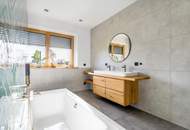 Vielseitige Liegenschaft mit zwei Wohnhäusern, Wirtschaftsgebäuden, Nutzflächen und Wald