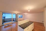 Ruhige Neubauwohnung mit großem Balkon und Parkblick!! - AB OKTOBER!!