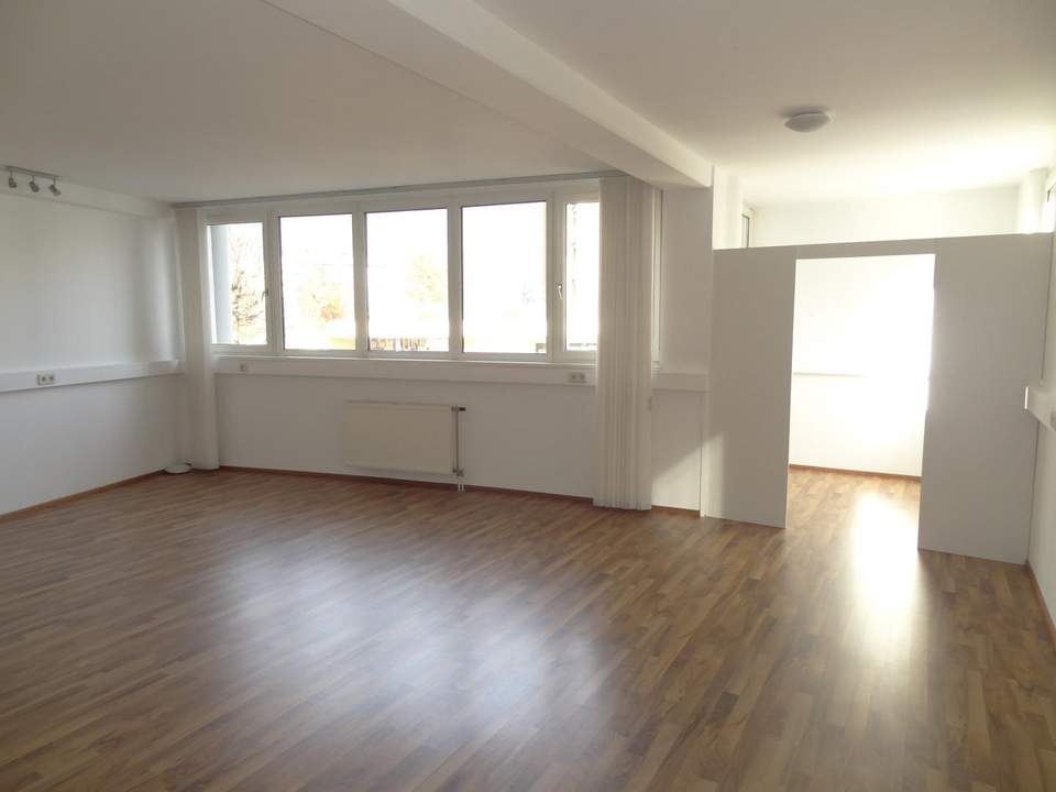 Helles und barrierefrei erreichbares Einzelbüro in verkehrsgünstiger Lage von Innsbruck zu mieten