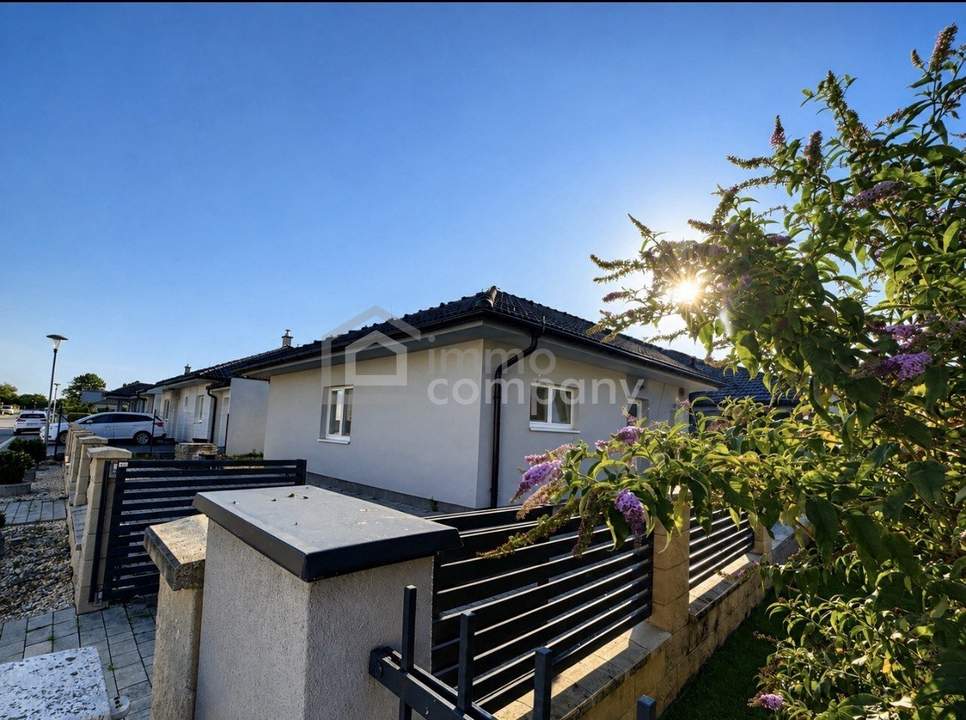 HAUS-HIGHLIGHT! 4 ZIMMER | GARTEN | GARAGE | ABSOLUTE RUHELAGE