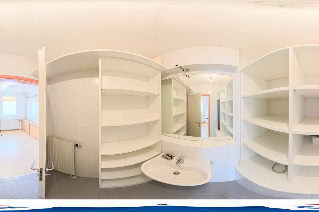 Vielfältig nutzbar: 2-Zimmer Erdgeschosswohnung oder Büro in bester Lage 22. Bezirk