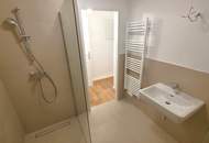 Altbauflair neu entdeckt: Liebevoll sanierte 2-Zimmer-Wohnung mit moderner Ausstattung + Beste Infrastruktur + Traumhaftes Altbauhaus + Mitten im Geschehen! Jetzt zugreifen!