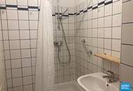 Unbefristet: Helle Single Wohnung