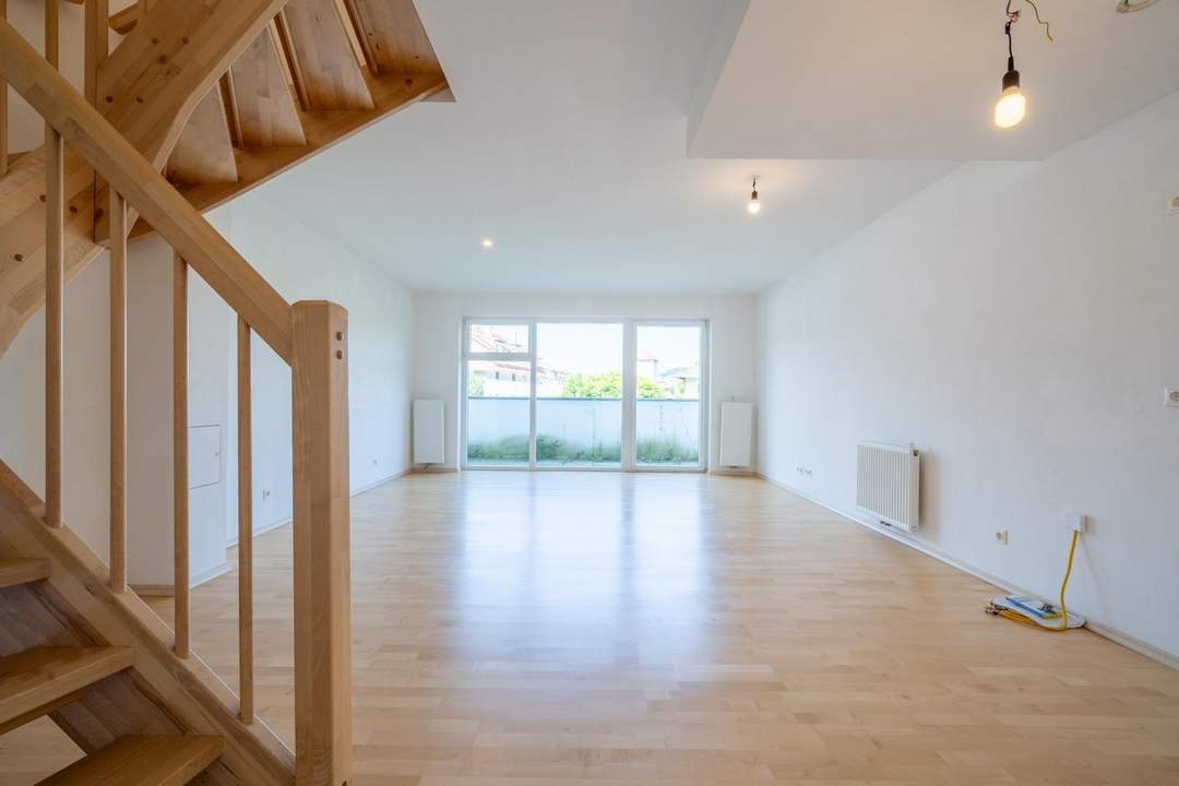 4-Zimmer- Maisonette mit Balkon! Besichtigung SOFORT möglich!