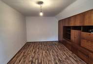 Sanierte Doppelhaushälfte in Ternitz, 4 Zimmer, Garten, Balkon & Grünblick!