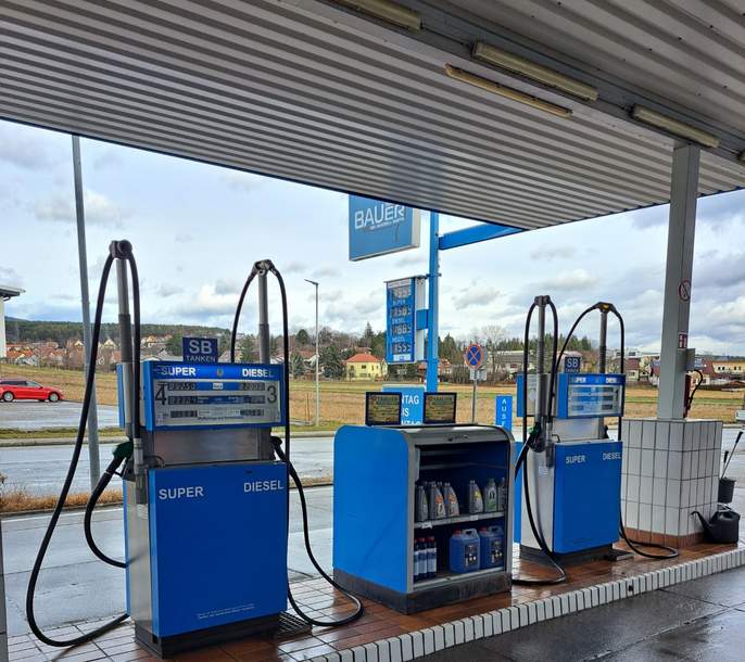 Tankstelle Frei- nicht Vertragsgebunden, Werkstatt 2 Betriebswohnungen und Gewerbegrund, Gewerbeobjekt-kauf, 899.000,€, 2630 Neunkirchen