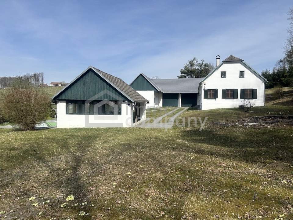 Sooo schön - Charmantes Bauernhaus mit ca. 6,8 ha Grund in Einzellage