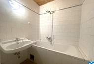 Sanierungsbedürftige 2-Zimmer-Wohnung nahe Wilhelminenberg & Postsportplatz