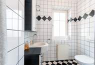 LANDHAUSVILLA mit HOF-ENSEMBLE, GÄSTEWOHNUNGEN UND ENTWICKLUNGSPOTENTIAL