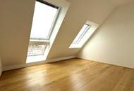 Neuwertige 4 Zimmer DG-Wohnung! Luftwärmepumpe für Fußbodenheizung und -kühlung! Blower-Door-Gutachten!