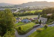 Sonniges Baugrundstück mit Panoramablick auf den Mondsee