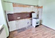 Hier entsteht, was du draus machst! Entzückende Altbauwohnung - Selbst Gestalten! Sanierungsbedarf! U-Bahn ums Eck + Traumhaft renoviertes Altbauhaus + Optimalste Infrastruktur und Anbindung!