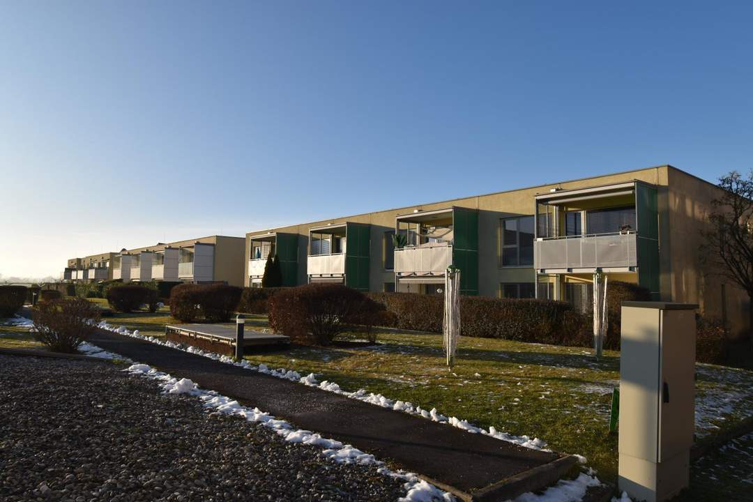 „Zentrumsnahe 2 Zimmer-Wohnung“ mit Loggia und Tiefgaragenplatz! In begehrter, ruhiger Lage! Ca. 60 m²