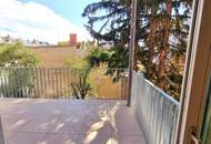 Herbstaktion! MUST HAVE für Familien! Großer Balkon + Lift direkt in die Wohnung + 4,5 Zimmer + Erdwärme + Höchste Qualität + Perfekte Raumaufteilung + Viel Privatsphäre + Blick uns Grüne!