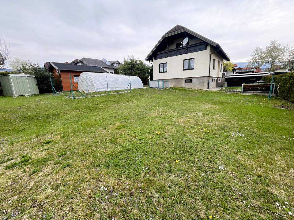 Ihr neues Wohnglück mit Garten, Pool, Gartenhütte und viel Freiraum!