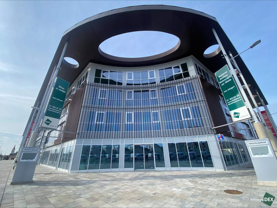 Beste Sichtbarkeit in Wiener Neudorf – Moderne Geschäftsfläche