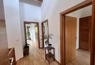 "Charmantes Eckreihenhaus mit Garten"