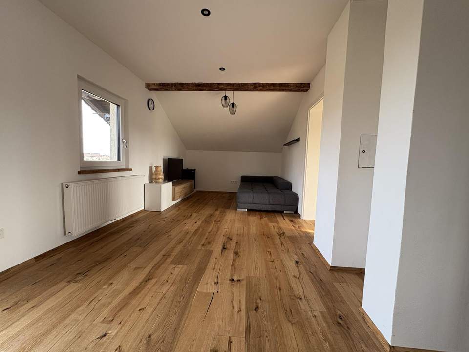 Wohnhaus - Flexibel als Familienheim oder mit 2 Wohneinheiten