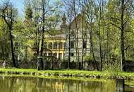 Prunkvolles Schloß mit Park und Schloßteich