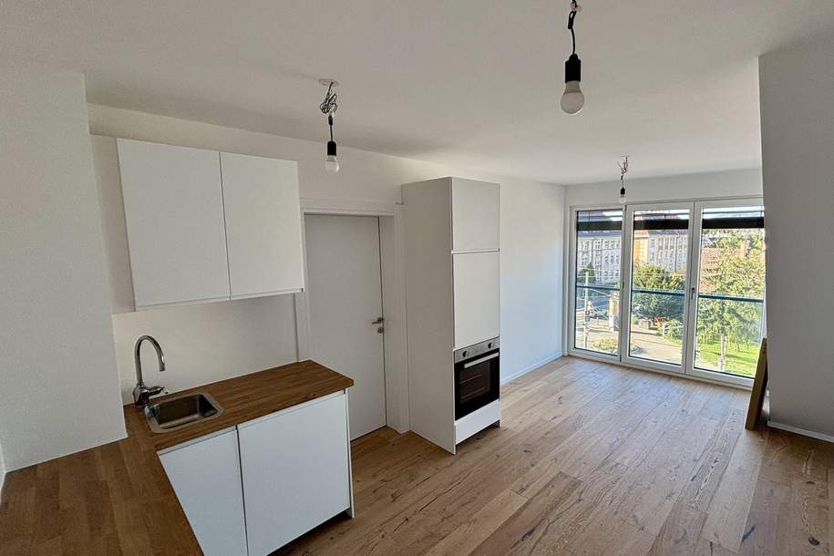 Frühlingsaktion - Mietreduktion - 2-Zimmer Wohnung in 1130 - Heizung+Warmwasser bereits inkludiert, Wohnung-miete, 1.000,00,€, 1130 Wien 13., Hietzing
