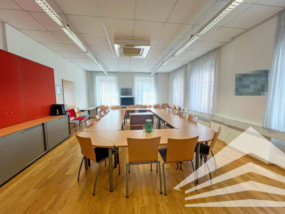 Sofort verfügbare 200 m² Bürofläche in Urfahr zu vermieten!