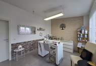 Klassisches Dreigiebelhaus mit eigenem Sonnen- Salar- Heizkraftwerk in Ruhelage an einer Sackgasse