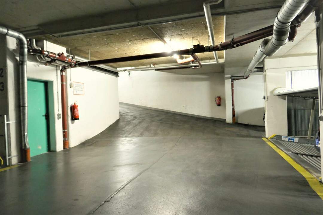 PROVISIONSFREI !!! Gellertgasse 29- Garagenplatz zu vermieten !!!